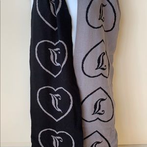 Juicy Couture Accessories - Juicy Couture Gray and Black Scarf Juicy Couture Accessories - Juicy Couture Gray and Black Scarf